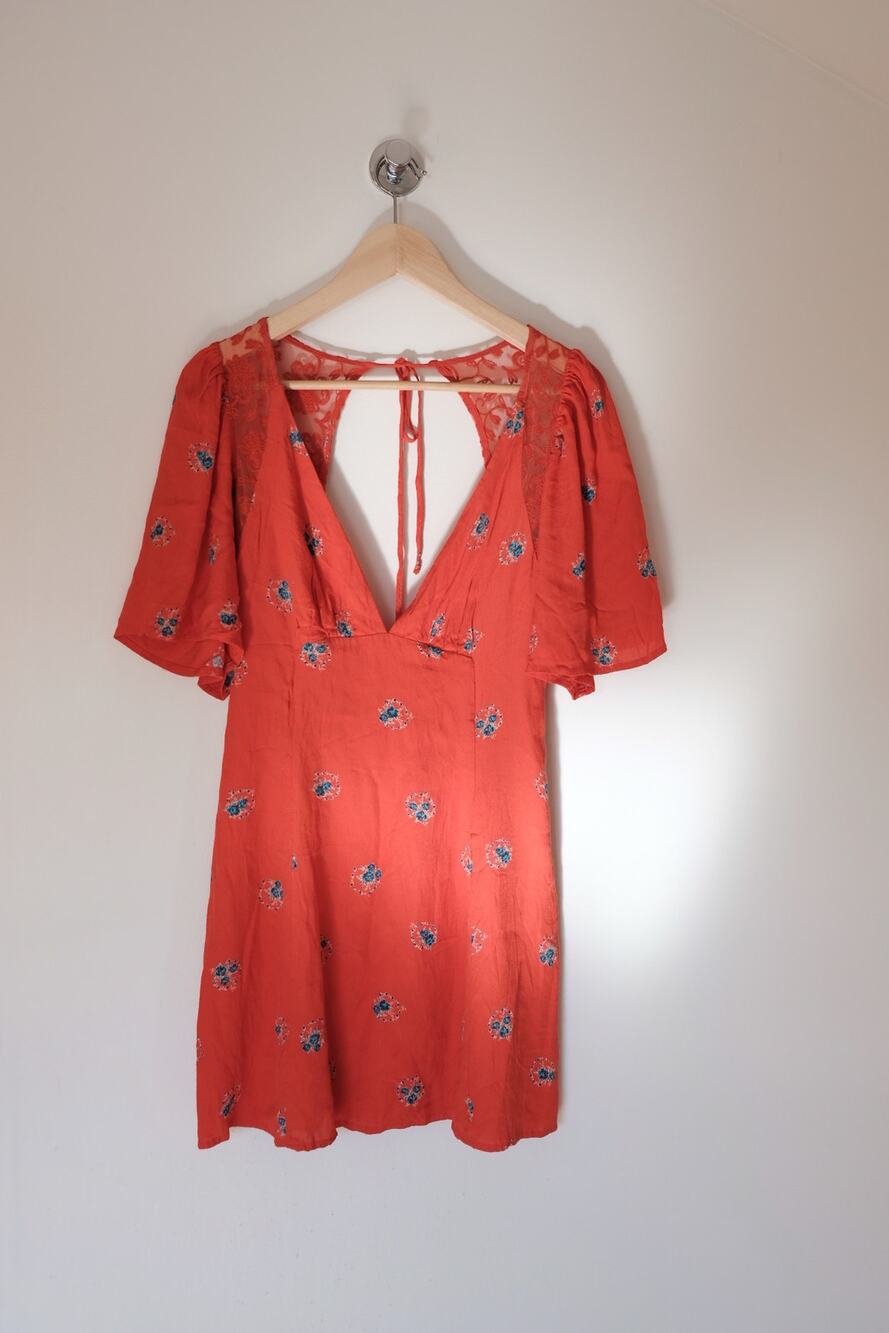 Boho Romantic Festival Free People Red Floral Wrap Mini Dress Lace Back Sz 4